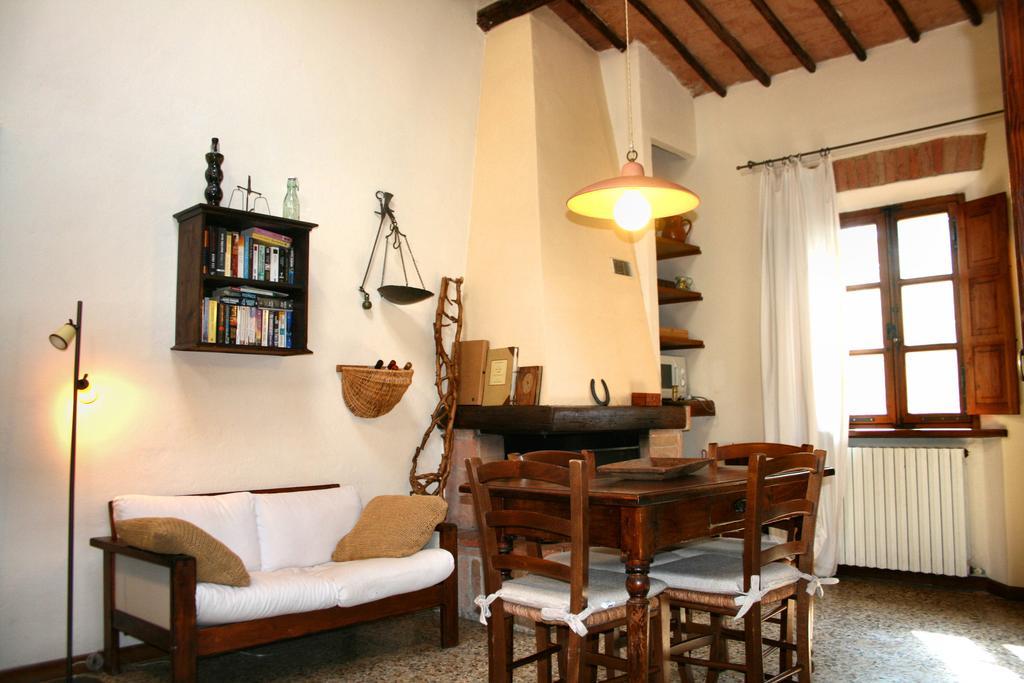 Agriturismo Poggio Salvi Совичиле Стая снимка